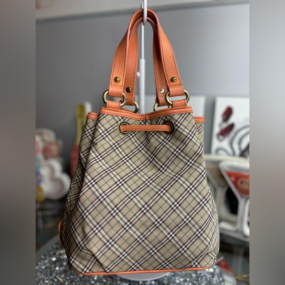 Burberry Blue Label Nova Check drawstring bucket bag EUC - Picture 7 of 17